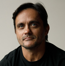 Rodrigo M. Weindhart